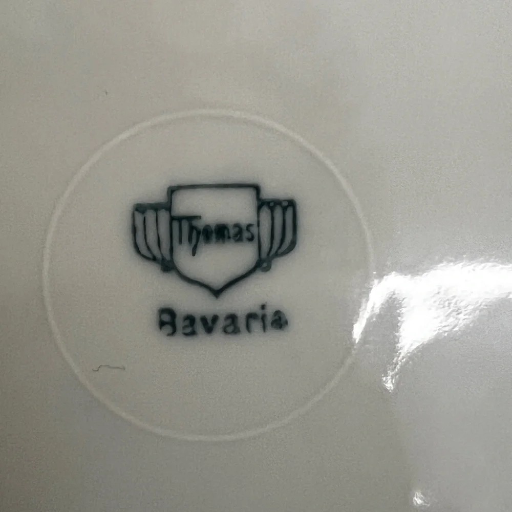 Vintage | Bavaria Porcelain Plate with Floral Basket & Gold Trim